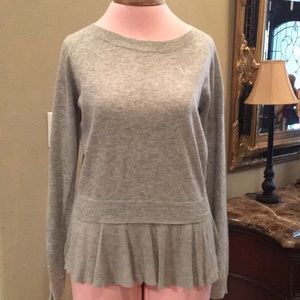 Gianni Bini Sweater beautiful style heather gray